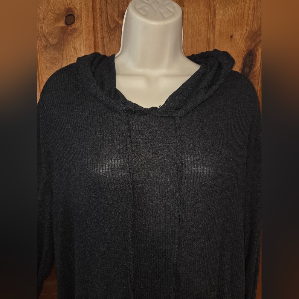 Cozy‎ Charcoal Gray Hooded Robe/Lounger - Picture 2 of 9